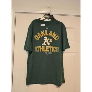 Men's Oakland A's size M T shirt new with liquidators sticker #106